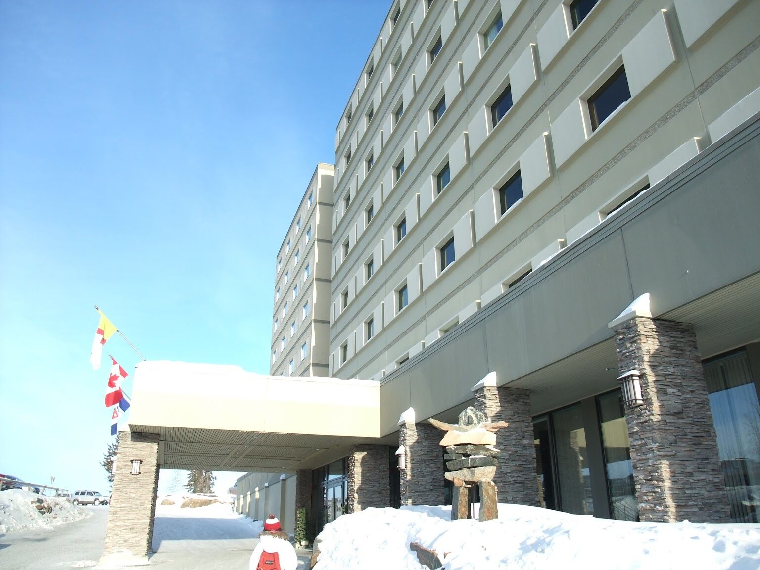 The Explorer Hotel Єллоунайф Екстер'єр фото